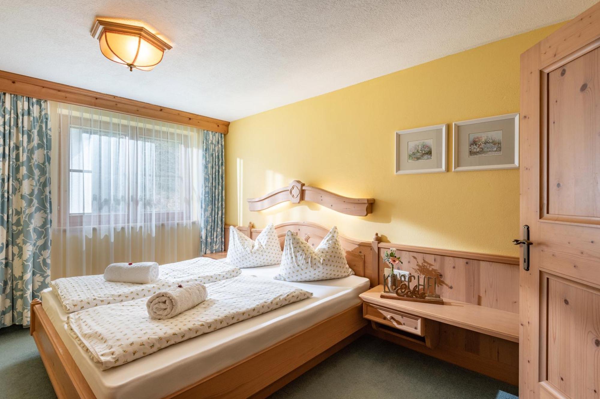 Hochfeldalm Hotel Sankt Johann in Tirol Bagian luar foto